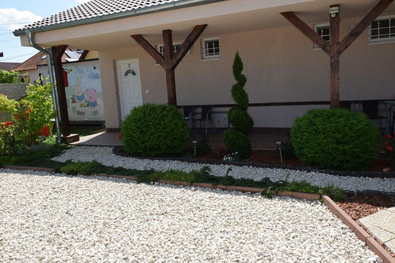 Belany Studios Veľký Meder Exterior foto